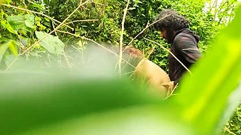 Malayali Couple Wild Outdoor Sex in Forest - Desi Village MMS 4K