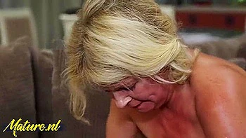 Hawt Stepmom Diana Cant Get Sufficiently Of Her Stepsons Hard Penis