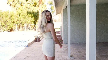 Skinny blonde teen Lily Larimar gets her pussy licked by horny boyfriend