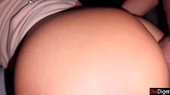 Horny Girl Agreed To Sex In A Nightclub In Toilet