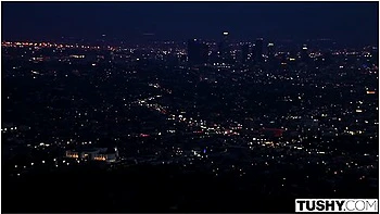 Anal-crazy Model Summer Gapes Wide Open For Designer