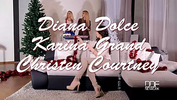 Toys for their Twats - Lesbian Gift Exchange