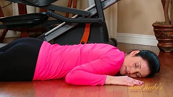 Alicia Silver works out her body AND pussy