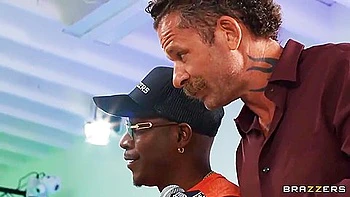 Lovely Cherie Devilles Side Fuck Dirt