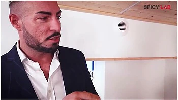 Spicy Worker - Italian Porn Scout With Hot Julia North