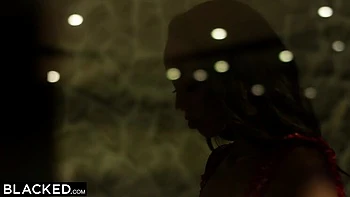 BLACKED BBC-Hungry BFFs Alexis & Emily have hot threesome