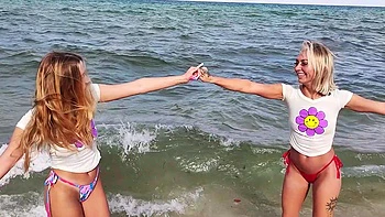 Khloe Kapri and Chloe Temple in hot ffm threesome