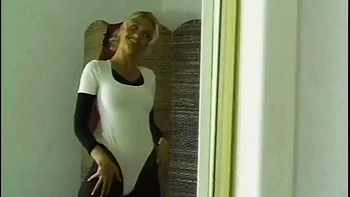 Sexy teen dykes eat pussy and toy fuck cunts