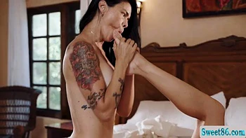 My gorgeous babysitter massage my shoulder and pussy