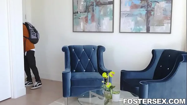 Foster stepMom Dee Williams Requests Help With Fertility Issues