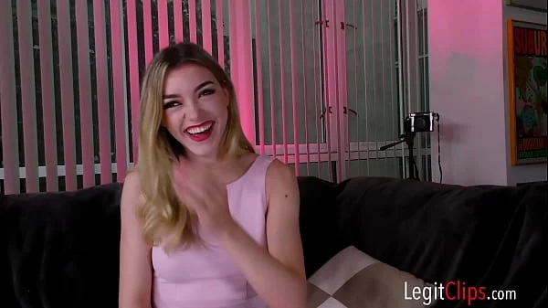 University German Tutor Anny Aurora beats off well hung college athlete!