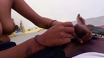 Aaj Akele Ghar Bula Kar Apni Girl Friend Ko Land Chusa Chusa Ke Choda Very Hot Sxe