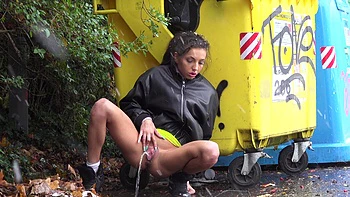 These girls are not afraid of anything!