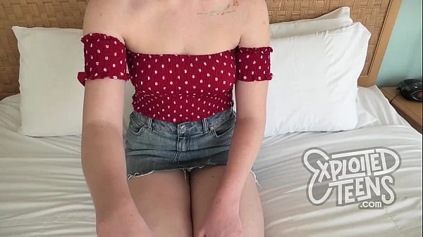 This blonde teen with a meaty cunt sucks cock