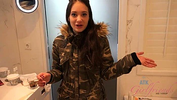 POV - On vacation with Gia Paige you spend some time getting to know her and her body: Porn