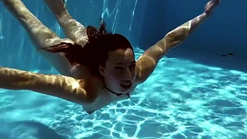 Hot Mixed Race Teen 18+ Fernanda Releve Swimming