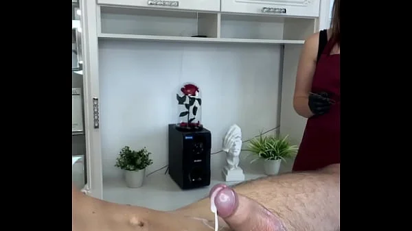 During a shaving lesson, a client Cumshot on my student