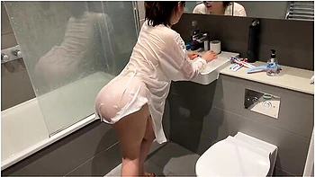 [meat Toilet] [4] The Maid Likes My Urine, And The Bitch Continues To Ask For Creampie With My Cumsh