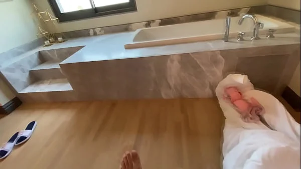 Couple has a lot of awesome sex during vacation