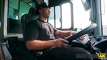 Pick Up Video With Glamour Jack23 From