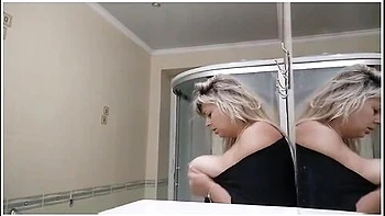 Stepmommy Wekends Come Bored She Go Show Big Boobs On Skype With Stepson