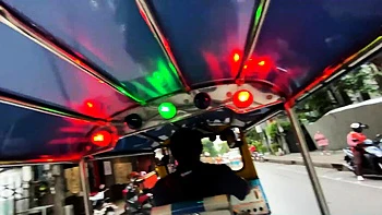 Skinny Thai girl with glasses loves sex