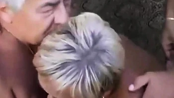 Blonde Amateur Fingers Herself Solo