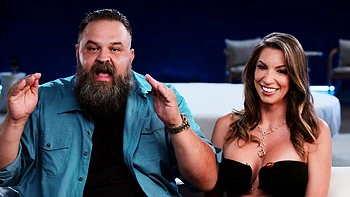 WIFEY Hotwife squirting in BBC gangbang