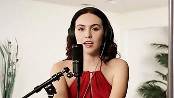 Brunette lesbian milf babes in cunt grinding