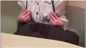 乳首オtニー着衣水濡れフェチか乳首たけていけるようになりたくてひたすら弄ってる動画