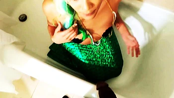 Blowjob fetish babe gobbles cock