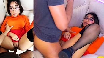 Lela Sohna – Velma Dinkley (Video)