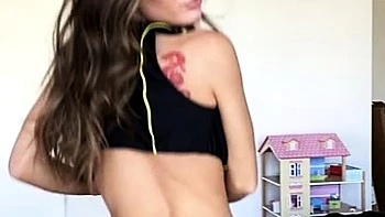 Brunette Solo Webcam Masturbation
