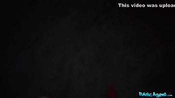 Martin Gun In Admires Body In A Public Fun Encounter