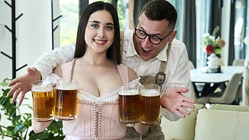 Cutie with big boobs Remido gives a stunning titjob on the knees