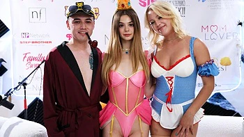 Annalese Reno and Molly Little are fucking with a shared penis