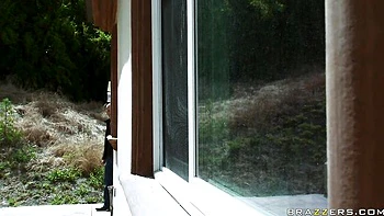 Good missionary pose fuck with a busty brunette Jessica Jaymes