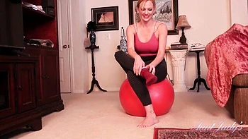 Watch wonderful Milf Amy's dirt