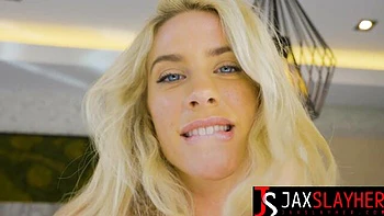 Tight pussy action with natural Jax Slayher and Dakota Lyn from Jax Slayher