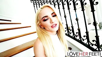 Enticing Lola Fae - foot porn porn - Love Her Feet