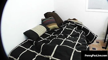 Penny Pax Live featuring Penny Pax's blonde dirt