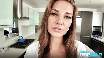 Energetic Jewel Diamant's missionary trailer