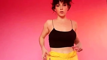 Brunette Solo Webcam Masturbation