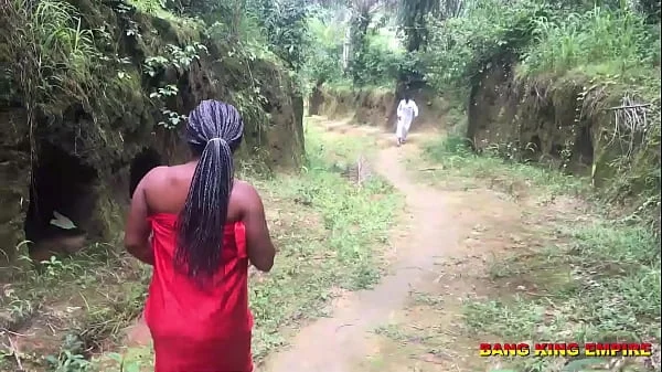 AS A OF A POPULAR MILLIONAIRE, I FUCKED AN AFRICAN VILLAGE GIRL ON THE VILLAGE ROADS AND I ENJOYED HER WET PUSSY (FULL VIDEO ON XVIDEO RED)