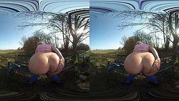 Hot German Blondie Urinate Outside