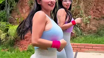 Jenifer Play - Anal After Running Time !