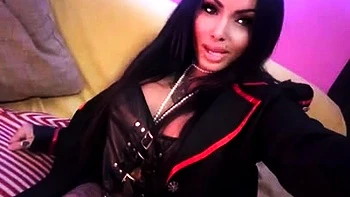 Blond and brunette lesbians licking pussy