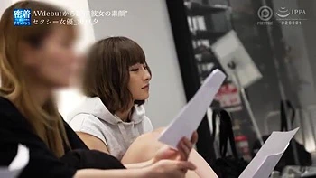 ギャル系セクシー女優のセックスのお仕事を密着取材して撮影の裏側に迫る