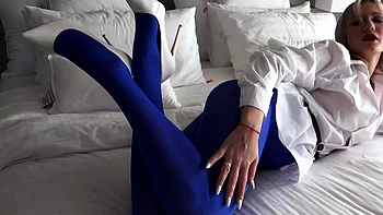 Fatty girl who loves big cocks warms up for a hardcore sex