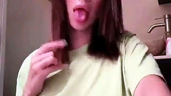 Petite small tit babe with perfect pussy masturbates